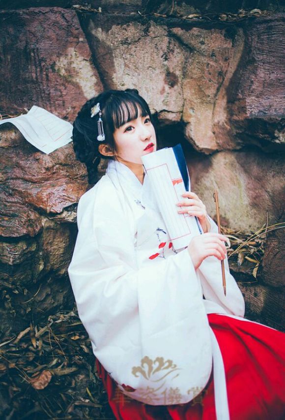 上海志强网络推广:影响seo结果的几个重要因素;汉服定制推广营销