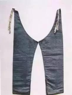 【胫衣】