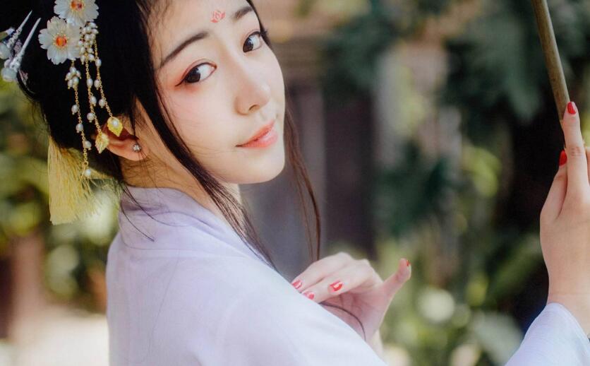 汉服走红的背后:年轻女性撑起了汉服这个产业