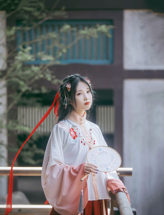 汉服立领出现原因