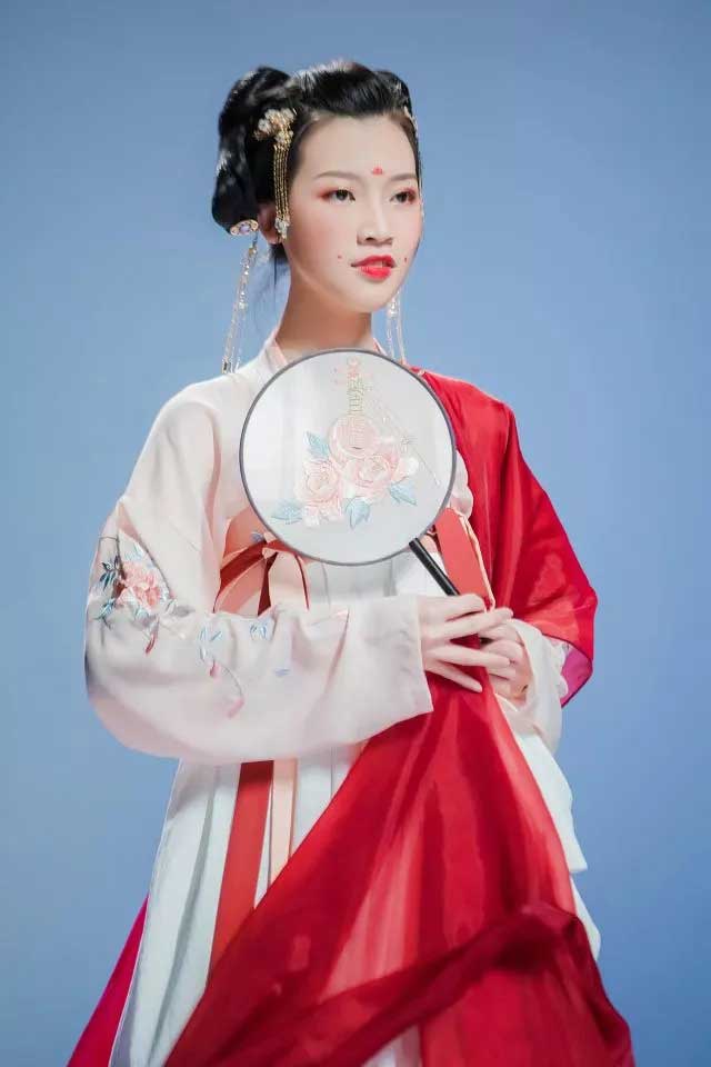 汉尚华莲2018广东时装周出展——汉尚华莲