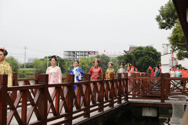 汉服营销：今天下午，大型汉服秀来了！